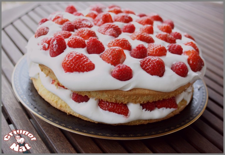 Victoria Sponge Cake Aux Fruits Rouges Grignot Nat